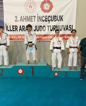 SELÇUKLU BELEDİYESPOR KULÜBÜ  JUDO TAKIMINDAN 17 MADALYA