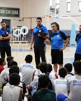 SELÇUKLU BELEDİYESPOR BASKETBOL ALTYAPI  SEÇMELERİ YOĞUN İLGİ GÖRDÜ