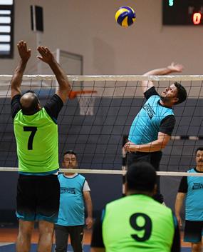 SELÇUKLU BELEDİYESİ BİRİMLER ARASI VOLEYBOL TURNUVASI BAŞLADI